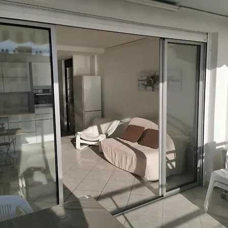 Le Tropique 2p Front De